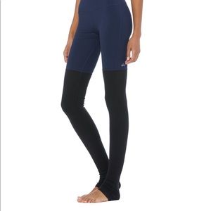 Alo Yoga Goddess Legging in Navy/Black